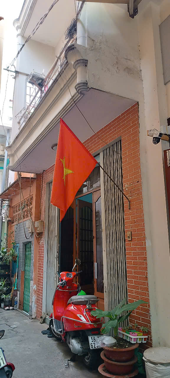 911/x - Lạc Long Quân, Phường 10, Quận Tân Bình